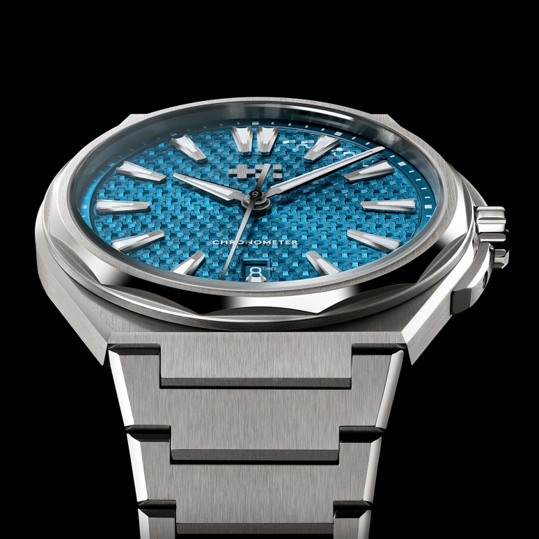 Christopher Ward,The Twelve 40mm,40mm,Titanium,Blue,Automatic,Day,56hours,C12,C12-40ADC2-T00B2-B0