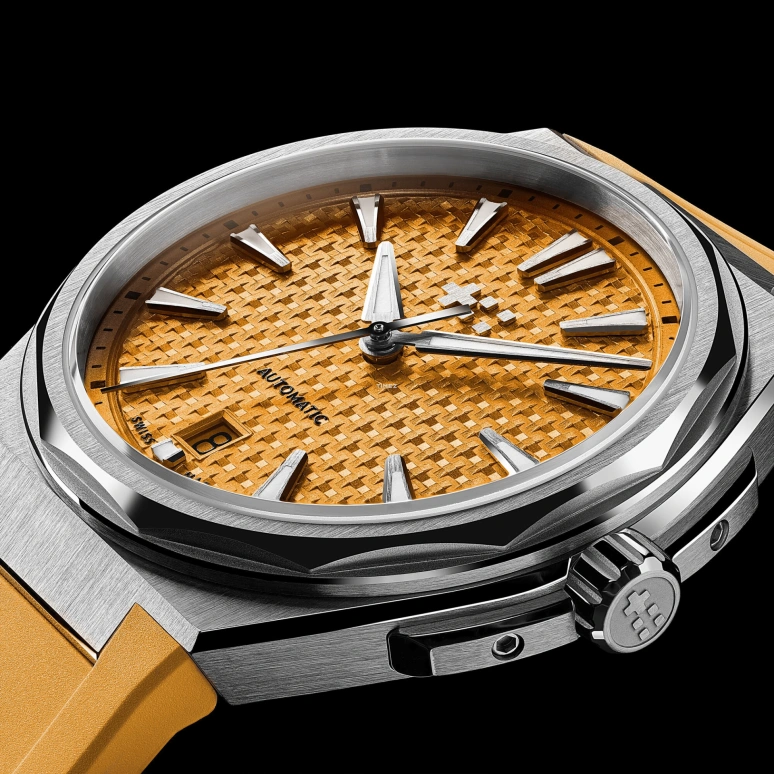 Christopher Ward,The Twelve 38mm,38mm,Stainless Steel,Yellow,Automatic,Day,38hours,C12,C12-38ADA1-S00O0-BRO