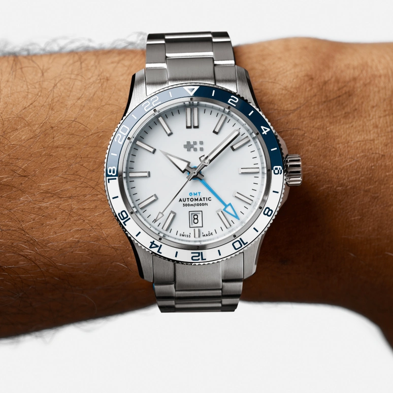 Christopher Ward,C60 40mm,40mm,Stainless Steel,White,Automatic,Day,Dule Time,GMT,C60,C60-40AGM31S0BW0-B0