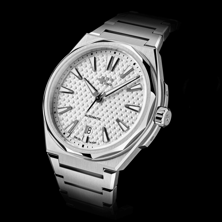 Christopher Ward,The Twelve 40mm,40mm,Stainless Steel,Silver White,Automatic,Day,38hours,C12,C12-40ADA1-S00W0-B0