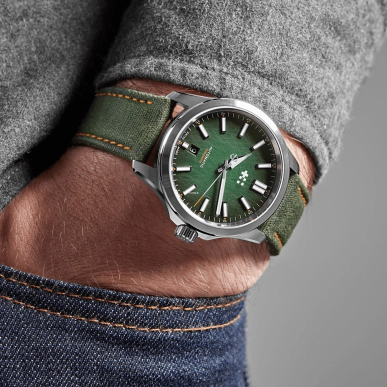 Christopher Ward,C63 39mm,39mm,Stainless Steel,Green,Automatic,Day,38hours,C63,C63-39ADA3-S00V1-WVO