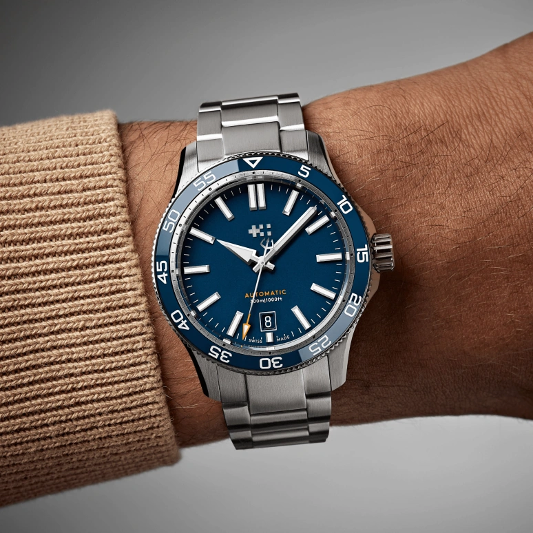 Christopher Ward,C60 40mm,40mm,Stainless Steel,Blue,Automatic,Day,38hours,C60,C60-40ADA31S0BB1-B0