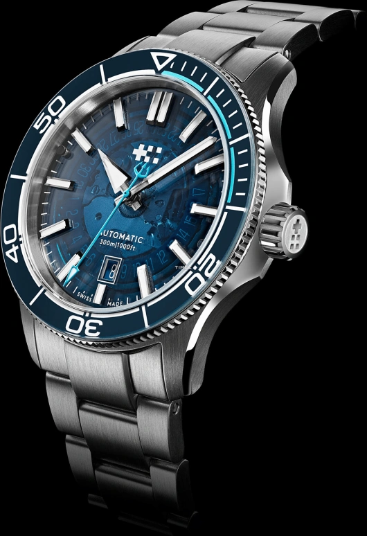 Christopher Ward,C60 42mm,42mm,Stainless Steel,Blue,Automatic,Day,38hours,C60,C60-42ADA31S0BB3-B0