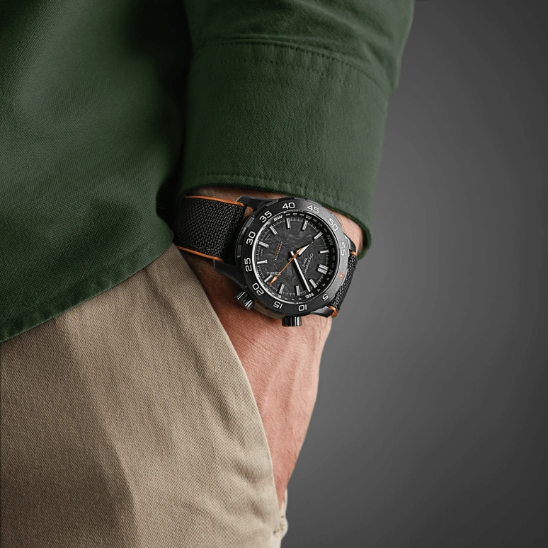 Christopher Ward,C60 42mm,42mm,Stainless Steel,Black,Automatic,38hours,Sapphire,Crystal Glass,C60,C60-42A3H1-SGKK0-HO