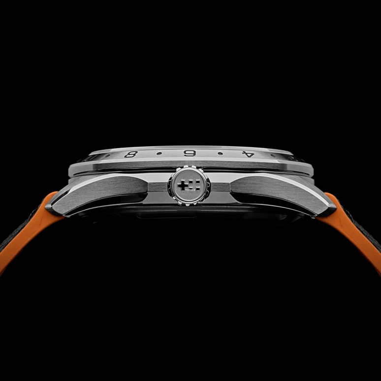 Christopher Ward,C63 39mm,39mm,Stainless Steel,White,Automatic,Day,Dule Time,C63,C63-39AGM3-S00W2-HKO
