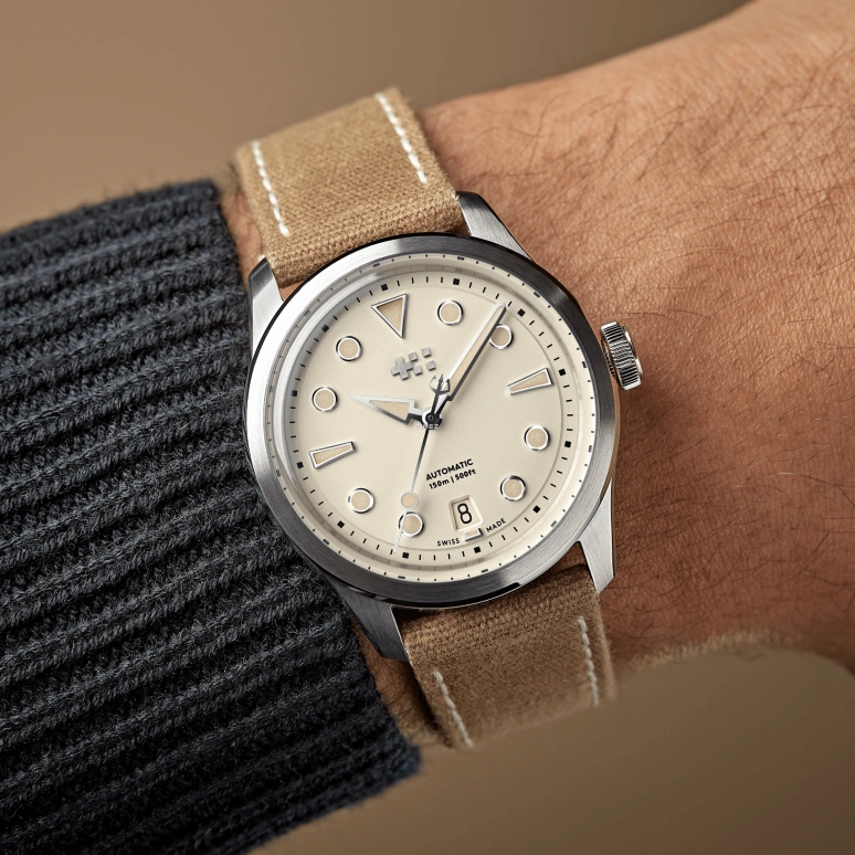 Christopher Ward,C65 38mm,38mm,Stainless Steel,Sand,Automatic,Day,38hours,C65,C65-38ADA3-S00E0-WC