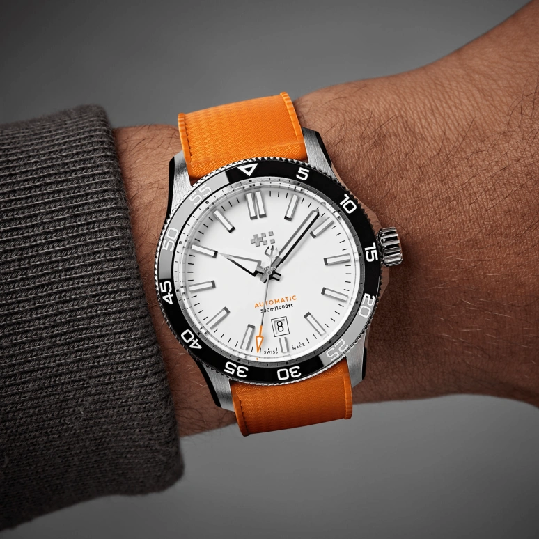 Christopher Ward,C60 42mm,42mm,Stainless Steel,White,Automatic,Day,38hours,C60,C60-42ADA31S0KW1-RO