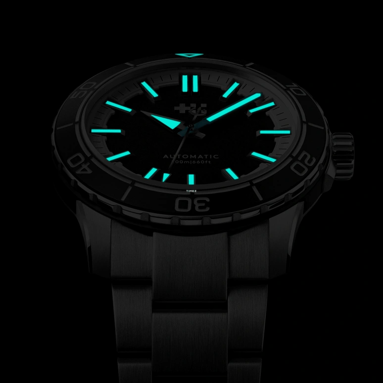 Christopher Ward,C60 41mm,41mm,Stainless Steel,Aluminium,Black,Automatic,38hours,Sapphire,Crystal Glass,C60,C60-41A3H31S0KK0-B0
