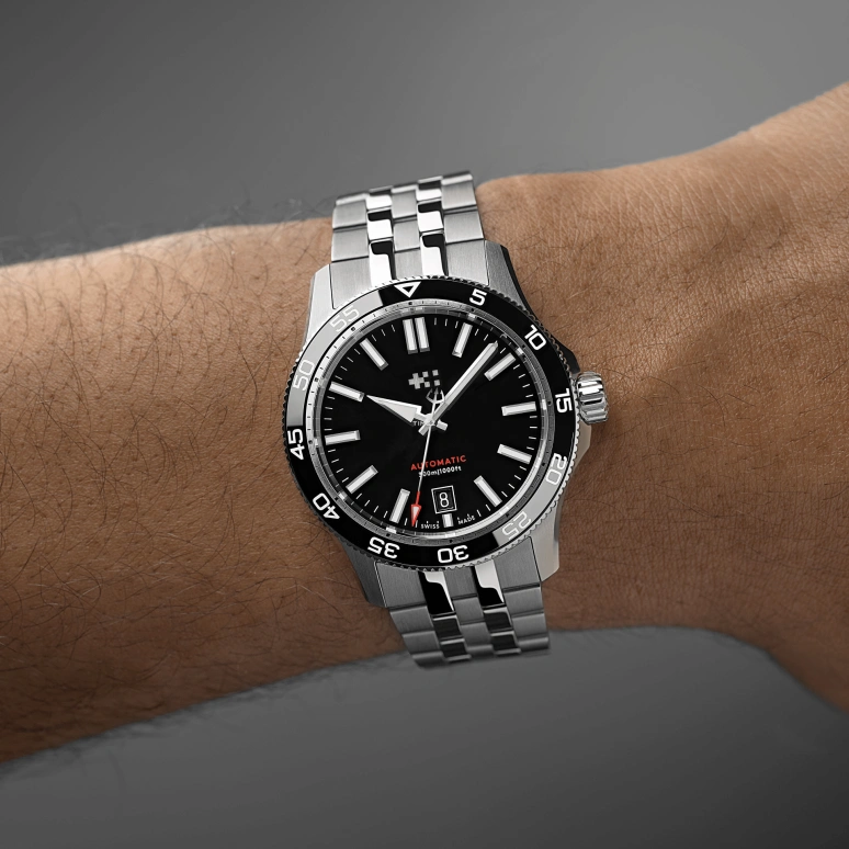 Christopher Ward,C60 40mm,40mm,Stainless Steel,Black,Automatic,Day,38hours,C60,C60-40ADA31S0KK1-B1