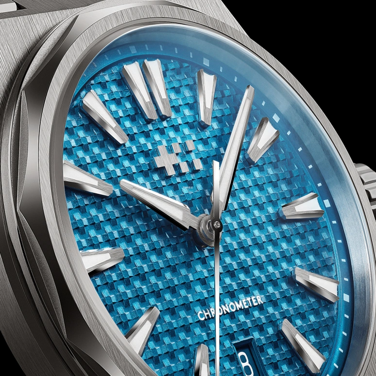 Christopher Ward,The Twelve 40mm,40mm,Titanium,Blue,Automatic,Day,56hours,C12,C12-40ADC2-T00B2-B0