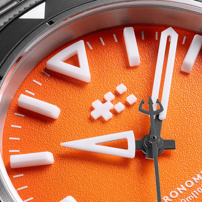 Christopher Ward,C60 41mm,41mm,Titanium,Orange,Automatic,38hours,Sapphire,Crystal Glass,C60,C60-41C3H31T0KO0-B0