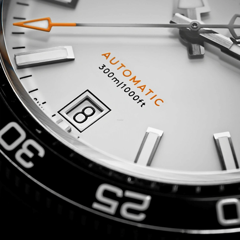 Christopher Ward,C60 38mm,38mm,Stainless Steel,White,Automatic,Day,38hours,C60,C60-38ADA31S0KW1-B1
