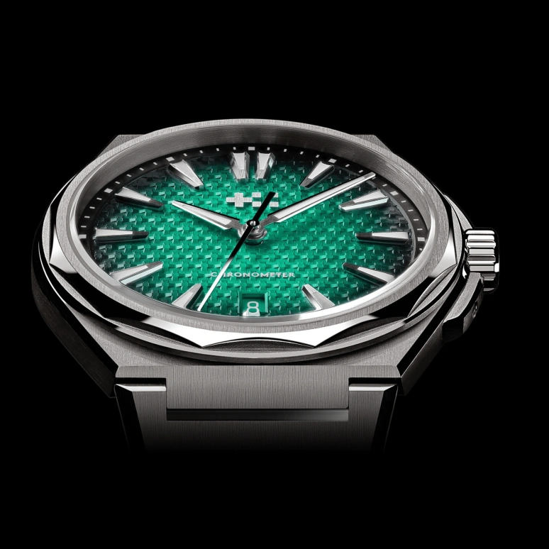 Christopher Ward,The Twelve 40mm,40mm,Titanium,Green,Automatic,Day,38hours,C12,C12-40ADC1-T00V0-RK