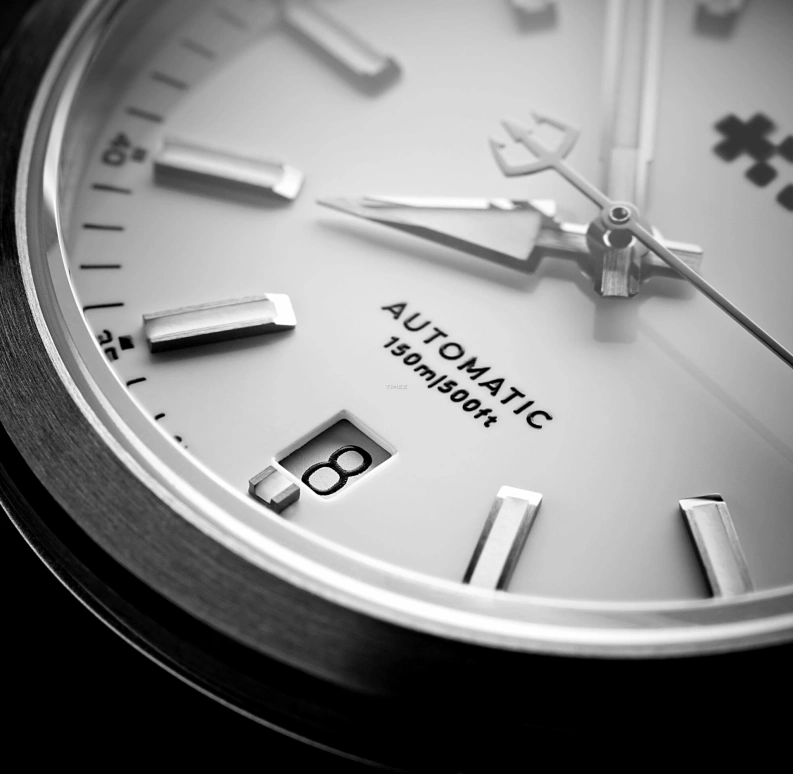 Christopher Ward,C63 36mm,36mm,Stainless Steel,White,Automatic,Day,38hours,C63,C63-36ADA3-S00W1-VK