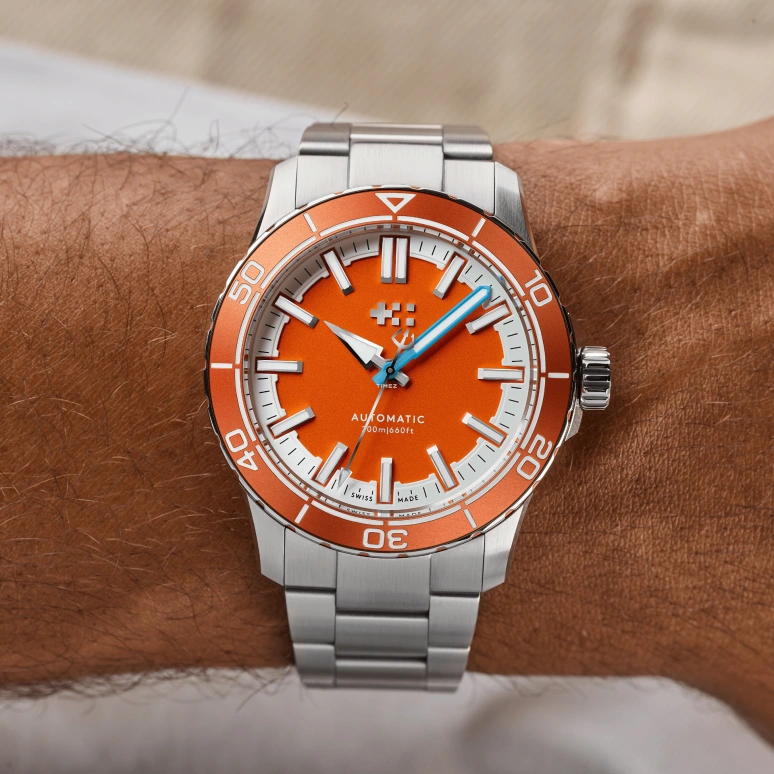 Christopher Ward,C60 41mm,41mm,Stainless Steel,Aluminium,Orange,Automatic,38hours,Sapphire,Crystal Glass,C60,C60-41A3H31S0OO0-B0