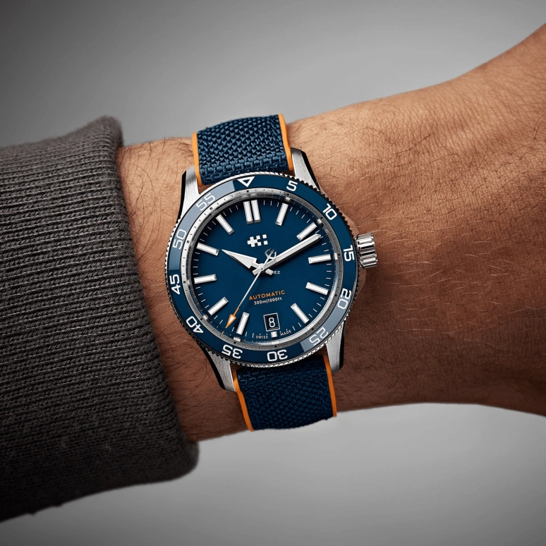 Christopher Ward,C60 38mm,38mm,Stainless Steel,Blue,Automatic,Day,38hours,C60,C60-38ADA31S0BB0-HBO