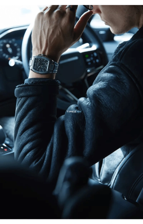 Cvstos,Metropolitan 51x42mm,51x42mm,Titanium,Black,Automatic,Day,42hours,F01103,F01103.4214001
