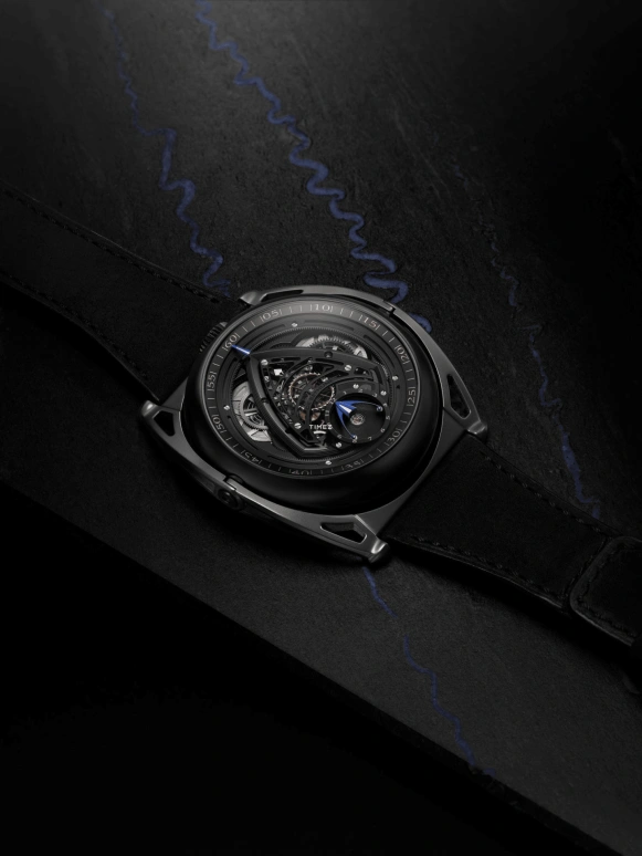De Bethune,DB KIND OF TWO JUMPING GMT 43.30mm,43.30mm,Titanium,Zalium,Black,Handwound,Dule Time,Jumping Seconds,DBK2V1SB