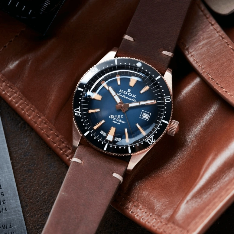 EDOX,Skydiver 42mm,42mm,Bronze,Blue,Automatic,Day,41hours,80126,80126-BRN-BUIDR