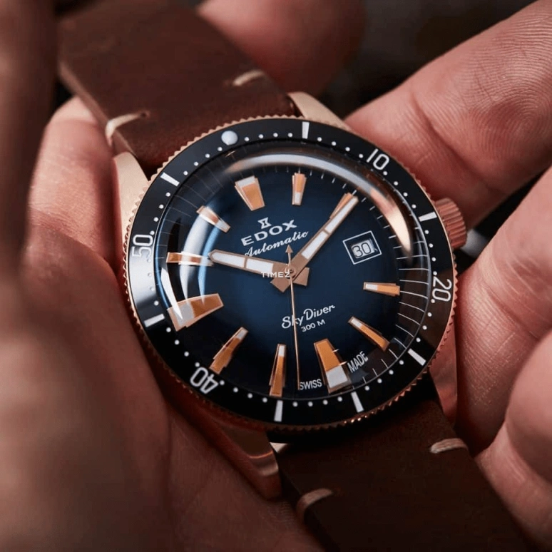 EDOX,Skydiver 42mm,42mm,Bronze,Blue,Automatic,Day,41hours,80126,80126-BRN-BUIDR