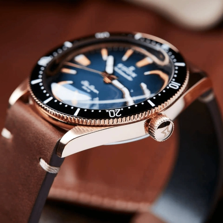 EDOX,Skydiver 42mm,42mm,Bronze,Blue,Automatic,Day,41hours,80126,80126-BRN-BUIDR