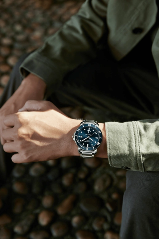 Emile Chouriet,CHALLENGER 42.50mm,42.50mm,Stainless Steel,Blue,Automatic,Day,Sapphire,Crystal Glass,08,08.1169.G.6.AW.93.6