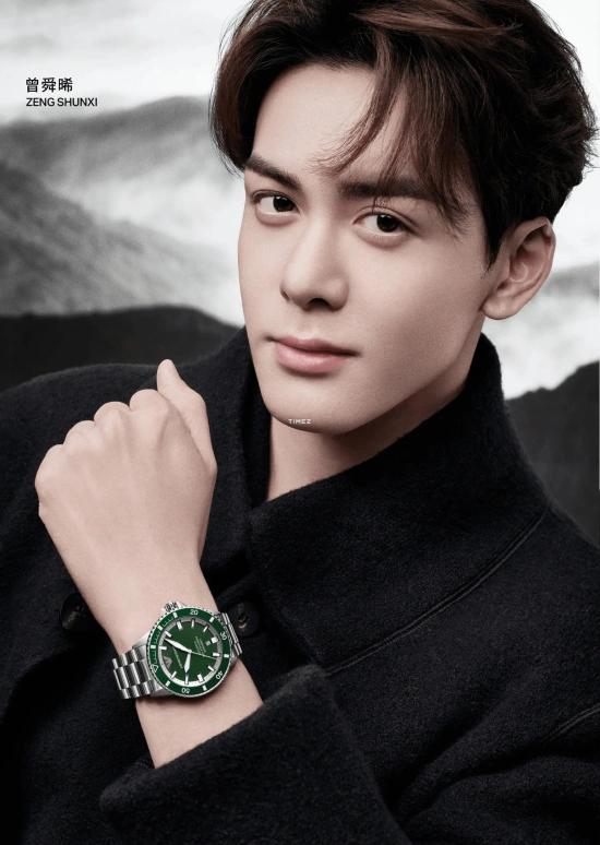EMPORIO ARMANI,man 42mm,42mm,Stainless Steel,Green,Automatic,Day,Sapphire,Crystal Glass,AR60080 NLP NLC