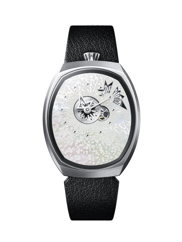 Fiona Krüger,Chaos 48x40mm,48x40mm,Titanium,White,Handwound,Sapphire,Oval,TASAKI ENTROPY I WHITE DOTS