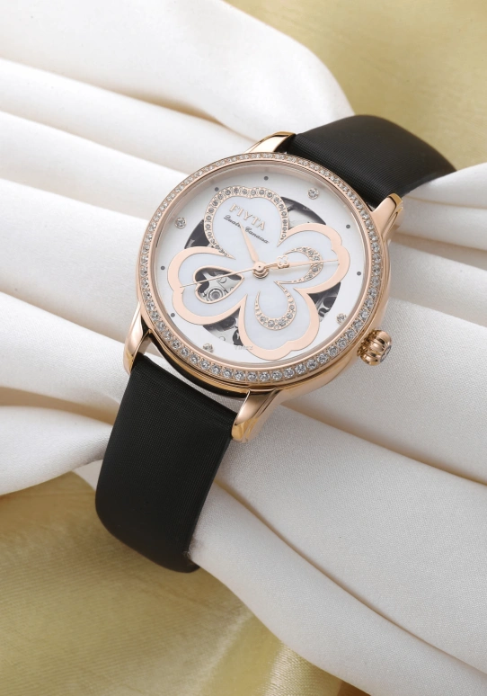 FIYTA,Clover 34.60mm,34.60mm,Stainless Steel,White,Automatic,Sapphire,Round,LA862003,LA862003.PWBD