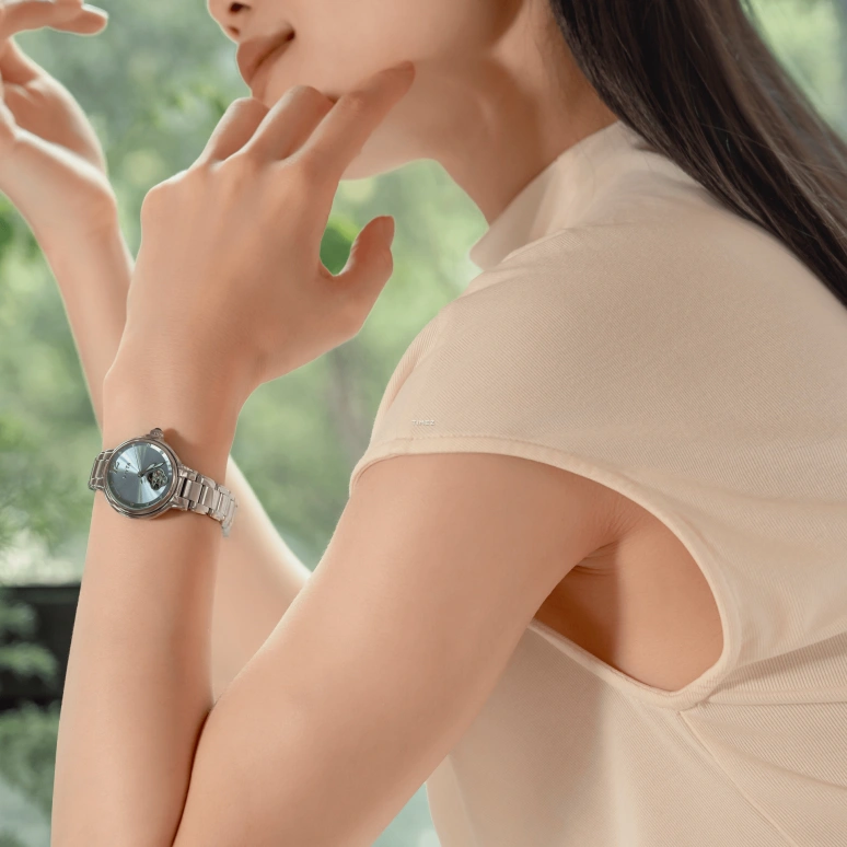 FIYTA,Allure 29mm,29mm,Stainless Steel,Blue,Automatic,Sapphire,Crystal Glass,Round,LA865022,LA865022.WLW