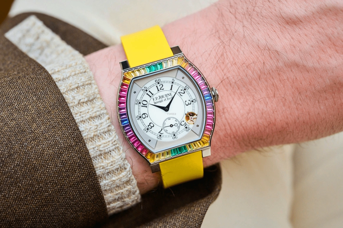 FP Journe,ELEGANTE 48x40mm,48x40mm,Titanium,White,Grey,Quartz,Sapphire,Tonneau,1210 Ginos Dream Yellow