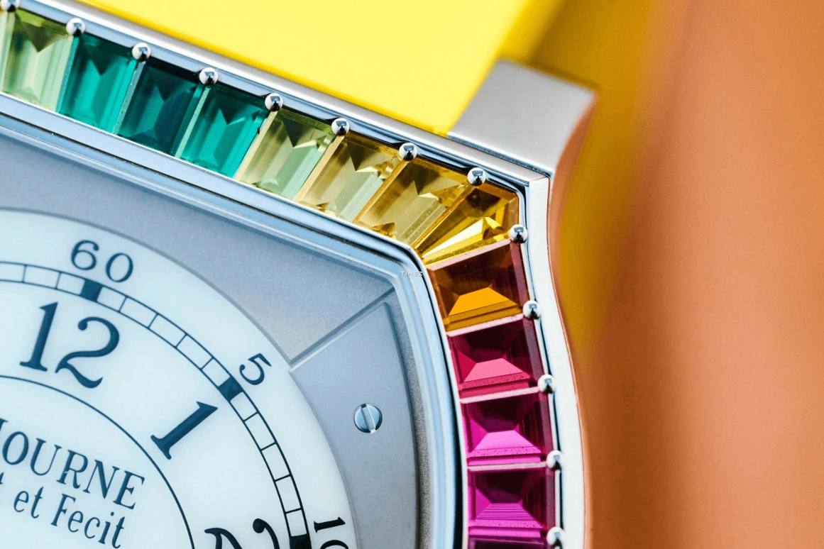 FP Journe,ELEGANTE 48x40mm,48x40mm,Titanium,White,Grey,Quartz,Sapphire,Tonneau,1210 Ginos Dream Yellow