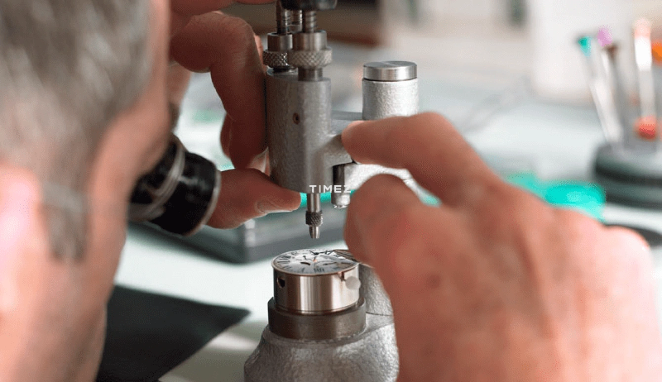 Frederique Constant,Manufacture 42mm,42mm,Stainless Steel,Grey,In-house Caliber,Sapphire,Crystal Glass,Round,FC,FC-775G4S6