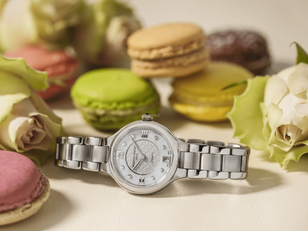Frederique Constant,Classics 33mm,33mm,Stainless Steel,White,Automatic,38hours,In-house Caliber,FC,FC-306LGHD3ER6B