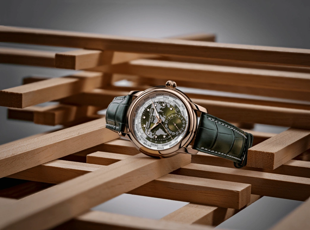 Frederique Constant,Classics 42mm,42mm,Rose Gold,White,Green,Automatic,Day,World Time,Day / Night Indication,FC,FC-718KWWM4H9