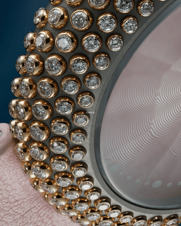 Gérald Genta,Gentissima Oursin 36.50mm,36.50mm,Rose Gold,Pink,Automatic,50hours,In-house Caliber,Gentissima Oursin 36pink