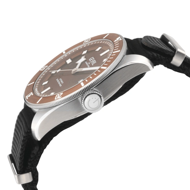 Gevril,Yorkville 43mm,43mm,Stainless Steel,Brown,Automatic,Day,38hours,48607N
