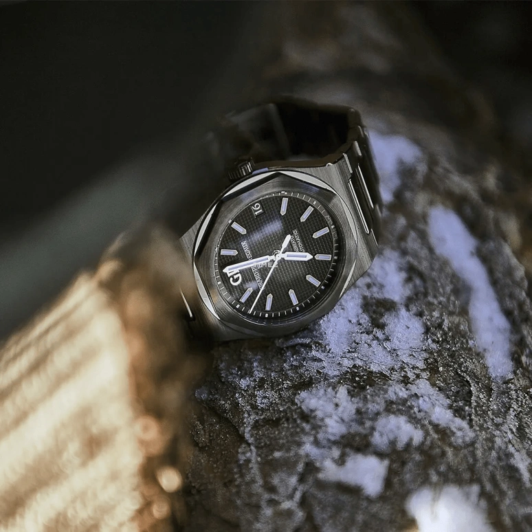 Girard-Perregaux,Laureato 42mm,42mm,Ceramic,Black,Automatic,Day,54hours,81010,81010-32-631-32A