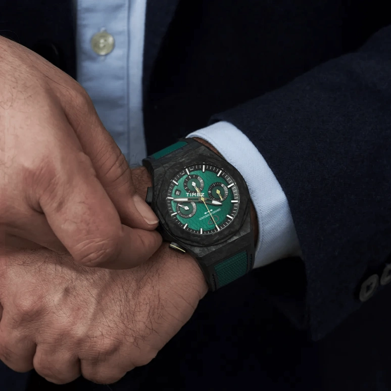 Girard-Perregaux,Laureato 44mm,44mm,Titanium,Carbon,Green,Automatic,Chronograph,Day,81060,81060-41-3071-1CX