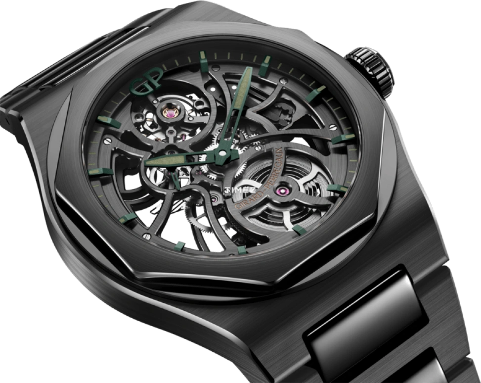 Girard-Perregaux,Laureato 42mm,42mm,Ceramic,Black,Automatic,54hours,In-house Caliber,81015,81015-32-3538-32A
