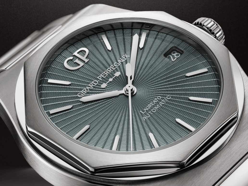 Girard-Perregaux,Laureato 42mm,42mm,Stainless Steel,Grey,Automatic,Day,54hours,81010,81010-11-3475-1CM