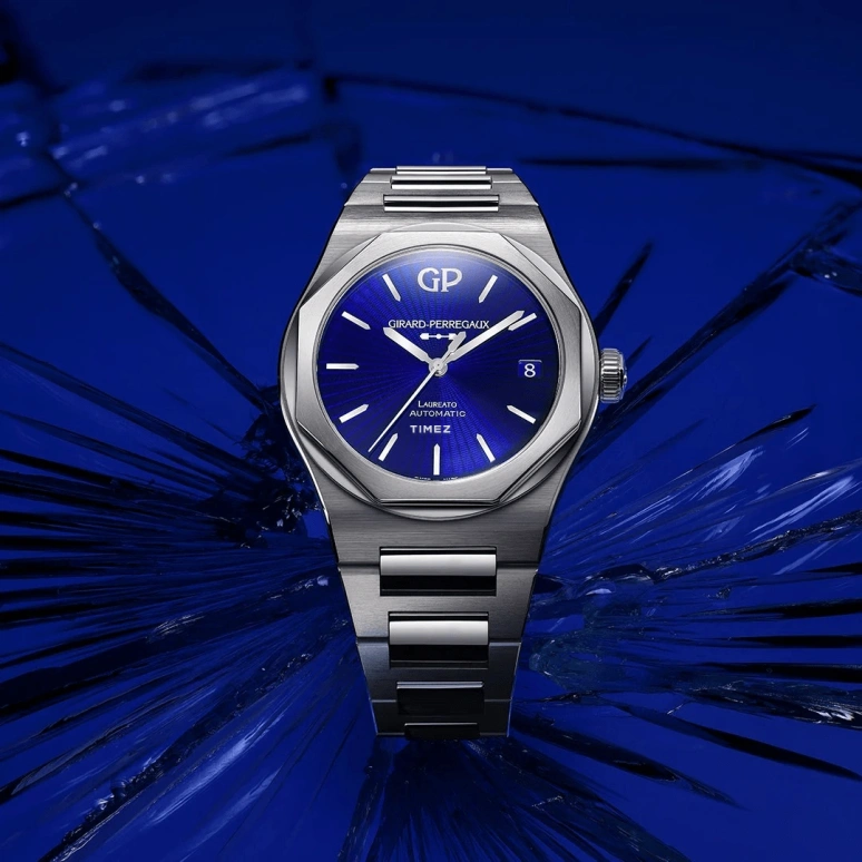 Girard-Perregaux,Laureato 42mm,42mm,Stainless Steel,Blue,Automatic,Day,Sapphire,Crystal Glass,81010,81010-11-432011A