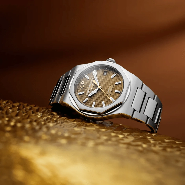 Girard-Perregaux,Laureato 38mm,38mm,Stainless Steel,Yellow,Automatic,Day,Sapphire,Crystal Glass,81005,81005-11-3154-1CM