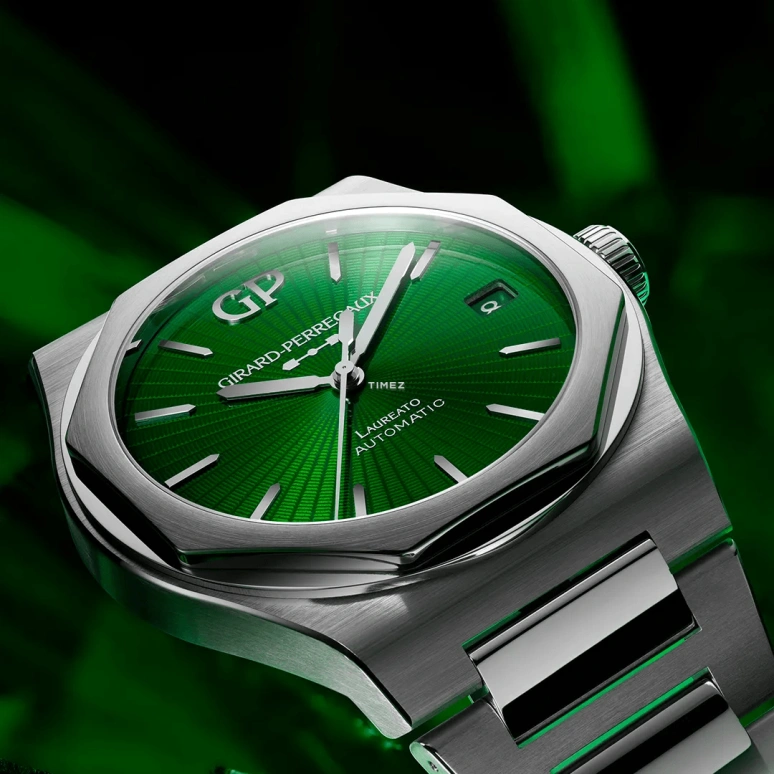 Girard-Perregaux,Laureato 42mm,42mm,Stainless Steel,Green,Automatic,Day,54hours,81010,81010-11-433-11A