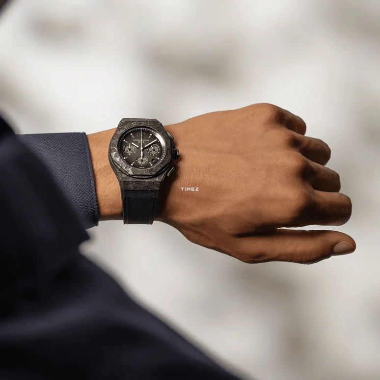 Girard-Perregaux,Laureato 44mm,44mm,Carbon,Titanium,Grey,Gradient,Automatic,Chronograph,Day,81060,81060-41-3222-1CX