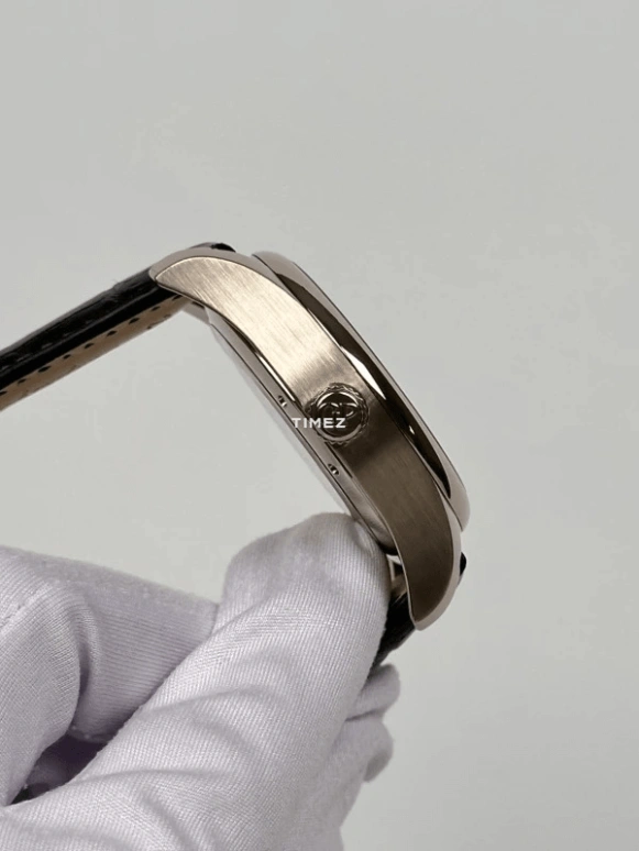 Girard-Perregaux,Heritage 44mm,44mm,White Gold,Black,Automatic,Chronograph,Day,World Time,Day / Night Indication,46hours,In-house Caliber,49800,49800-53-651-BA6A