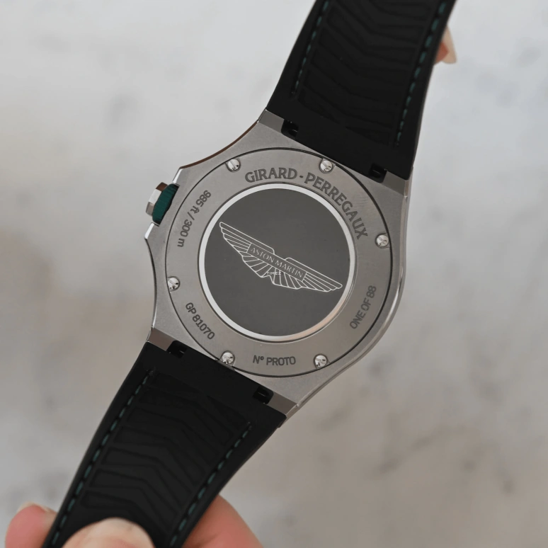 Girard-Perregaux,Laureato 44mm,44mm,Titanium,Green,Automatic,Day,46hours,81070,81070-21-3405-1CX