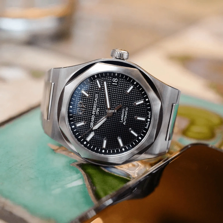 Girard-Perregaux,Laureato 42mm,42mm,Stainless Steel,Black,Automatic,Day,54hours,81010,81010-11-634-11A