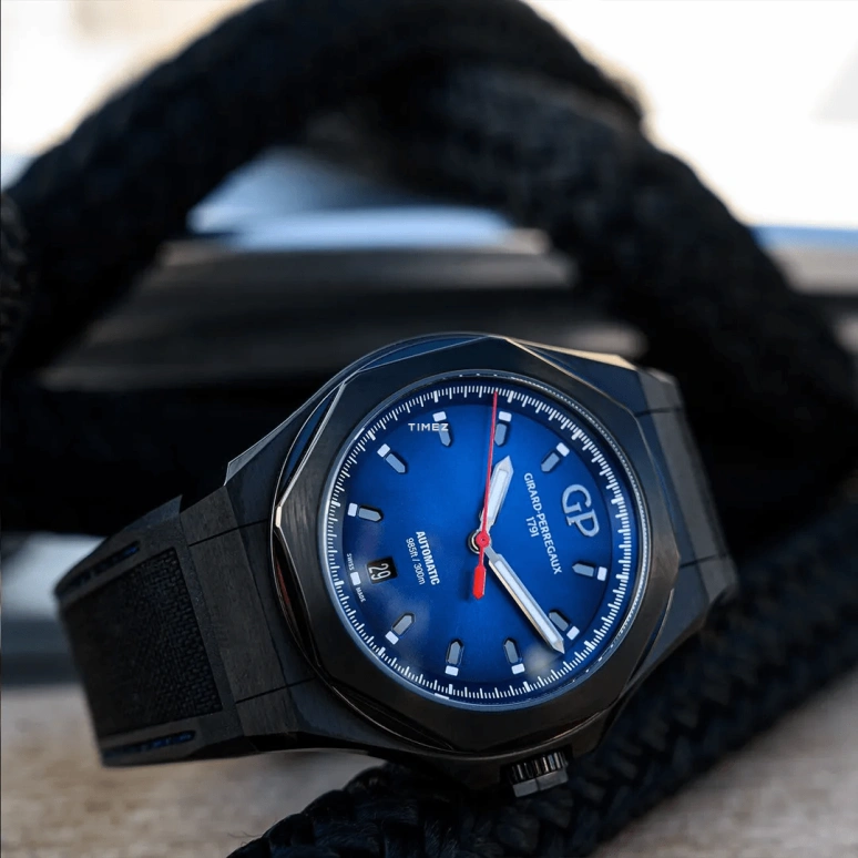 Girard-Perregaux,Laureato 44mm,44mm,Titanium,Blue,Automatic,Day,46hours,81070,81070-21-491-FH6A