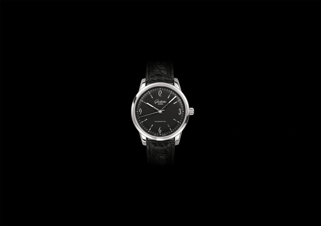 Glashütte Original,Sixties 39mm,39mm,Stainless Steel,Black,Automatic,40hours,In-house Caliber,1,1-39-52-04-02-04